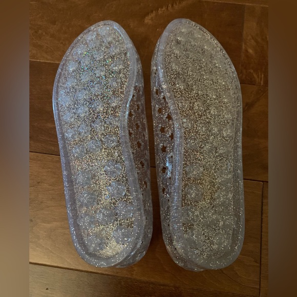NWOT Old Navy Girls Sparkly Jelly Sandals Size 4 Clear with stars pattern - Picture 6 of 6